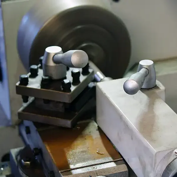 turning component on lathe